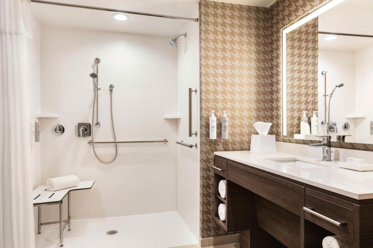 Home2 Suites By Hilton Milwaukee West West Allis Εξωτερικό φωτογραφία